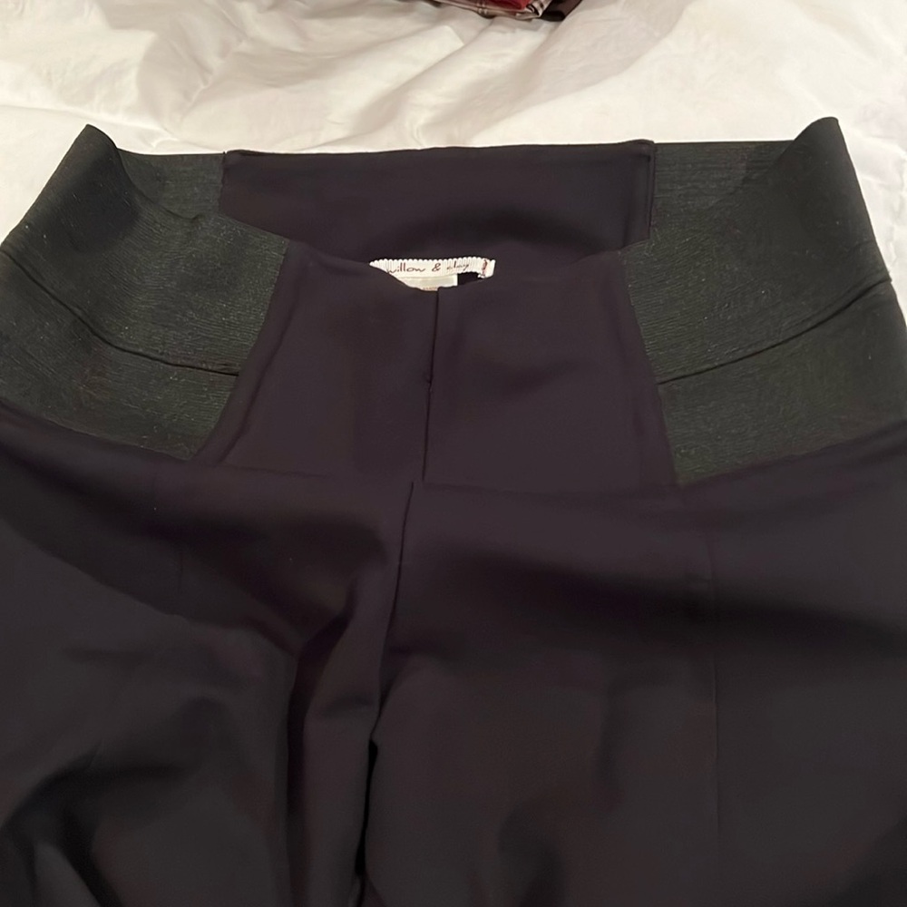 Black legging pants